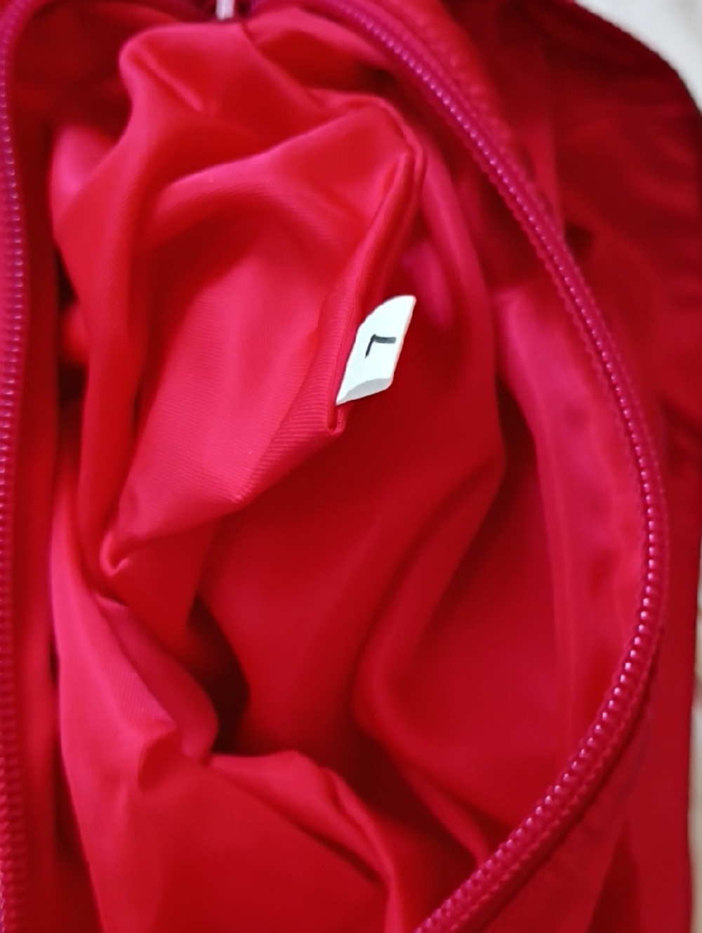 Authentic Vintage Red Prada Tessuto City Tote With Dust Bag and Auth Card. - Picture 6 of 15